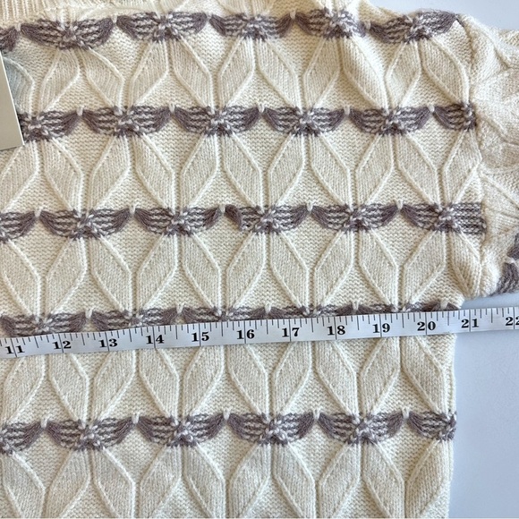 Joie NWT Turtleneck Sweater Size Medium Cream Gray Striped Knit Pullover Pattern - Picture 3 of 7